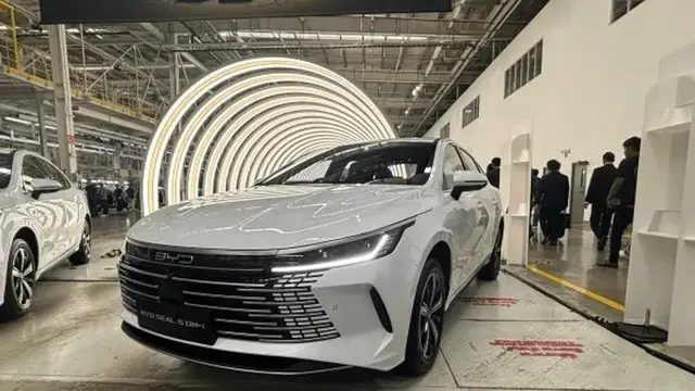 Teknologi Baru, BYD Seal 05 DM-i Produksi Thailand Siap Ramaikan Pasar Hybrid